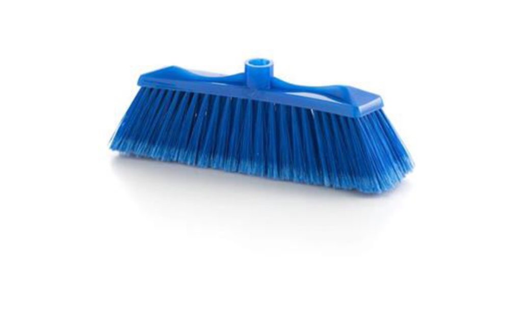 Imagen del producto "ESCOBA COLORES"